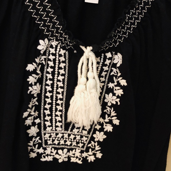 Nice top - Picture 5 of 6